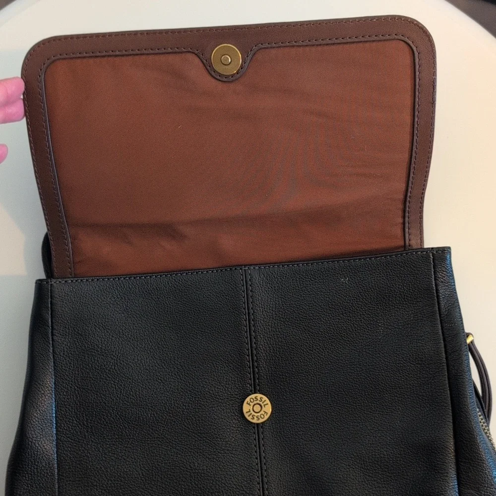 Fossil classic leather